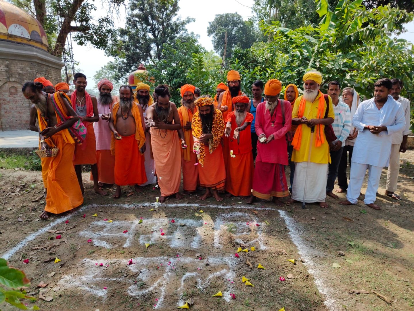 श्री सिद्ध लंगड़े बाबा आश्रम के जीर्णोद्धार की मांग को लेकर चल रहा है आंदोलन