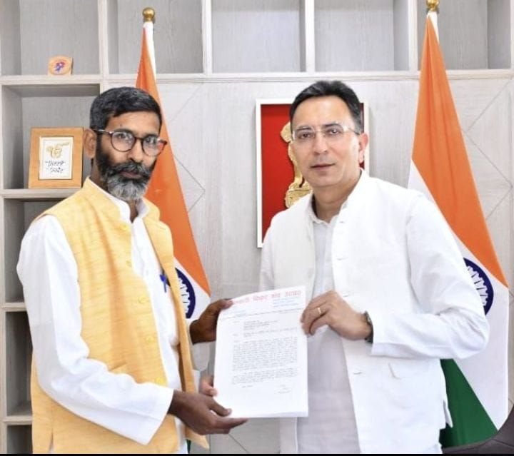 बरेली-गोला गोकर्णनाथ नई रेल लाइन के निर्माण की मांग ने पकड़ा जोर